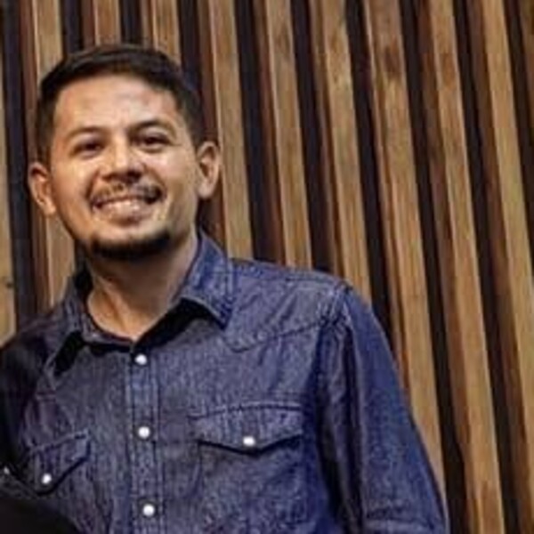 Pastor Melfer De la Paz, pastor of Rebuilder Bible Baptist Church
